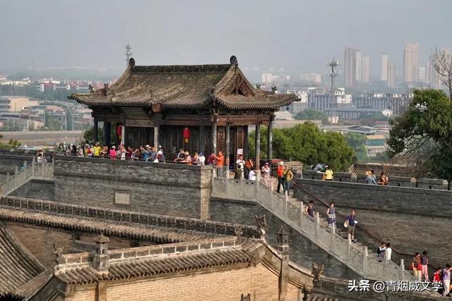 走进王家大院