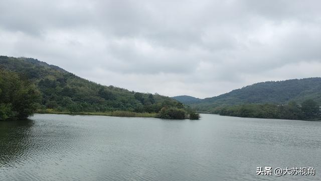 我在无想山天池，踩在云里看湖！这才是南京秋天的正确打开方式