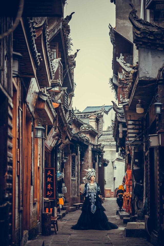 想玩点不一样，这个冬天，让我们去湘西过大年！