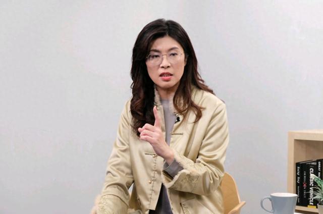 统一刻不容缓！特朗普帮了中国大忙，中国错失机会要再等10年