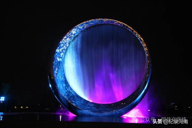 全国文明城市全国百强县商丘市永城走笔之日月同辉“大戒指”