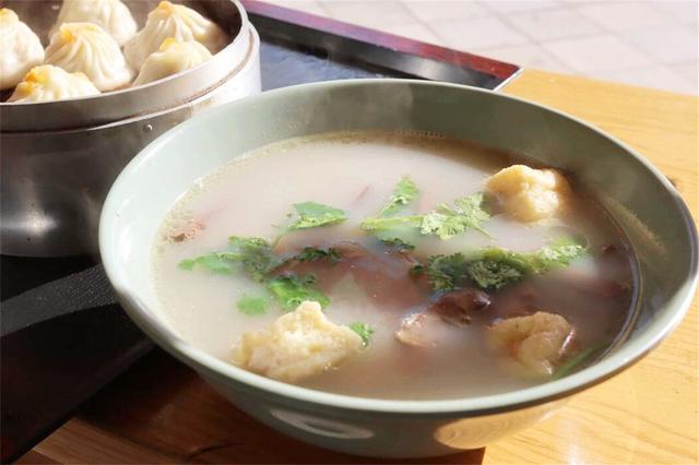 花胶鲍鱼干贝乳鸽汤 2026年花胶鲍鱼海参干贝鸽子汤