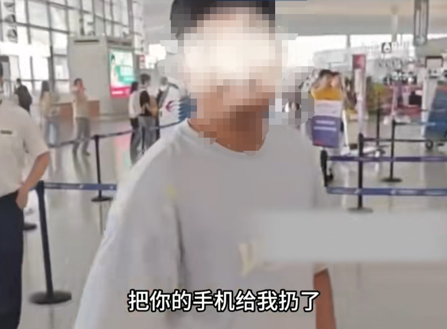男子因阻止插队被扇耳光！警方判赔3500元及高铁费用，“听说要赔钱就大哭，她老公低声下气求谅解”