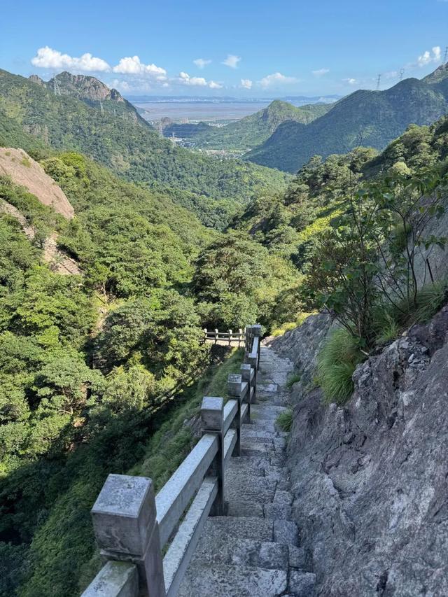 徒步三山五岳：浙江雁荡山！