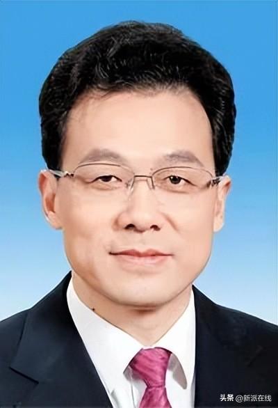 11名候补中央委员递补为中央委员会委员