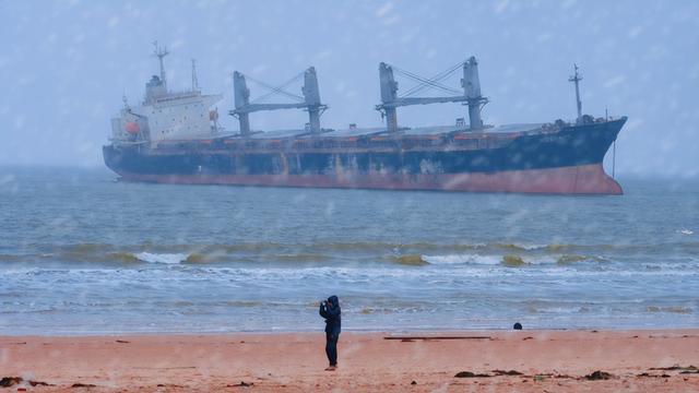 白茫茫一片！“雪窝子”威海下起倾盆大雪