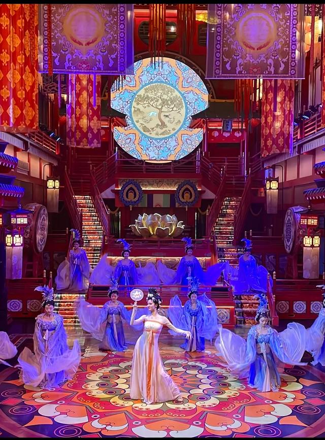 长安一瞬：十三朝星尘撞入今宵城墙灯——西安