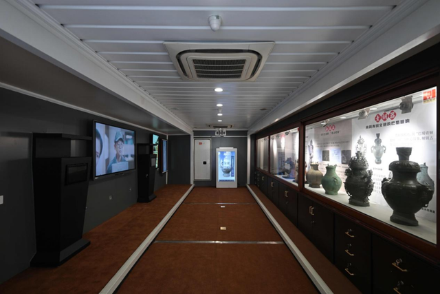 国庆前夕，四川博物院双展进社区