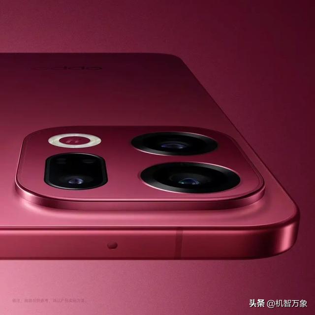 周意保解读直出4K超清实况照片，官方晒出OPPO Find X9系列三种配色