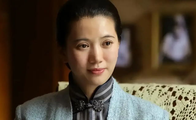 宋庆龄拒绝与孙中山合葬，坦言：她陪我53年，我答应要和她葬一起