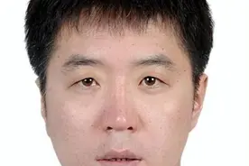 2013年，青岛黑社会头目聂磊被执行死刑，临终前情绪崩溃图片