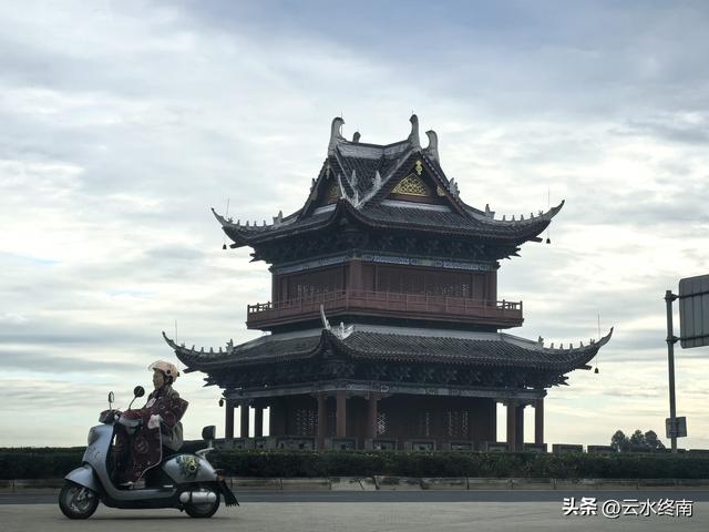 如果说它是四川的“母亲河”，就是因为它成就了“天府之国”？