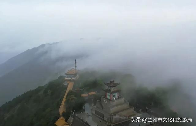 八景之冠——烟雨浸兰山