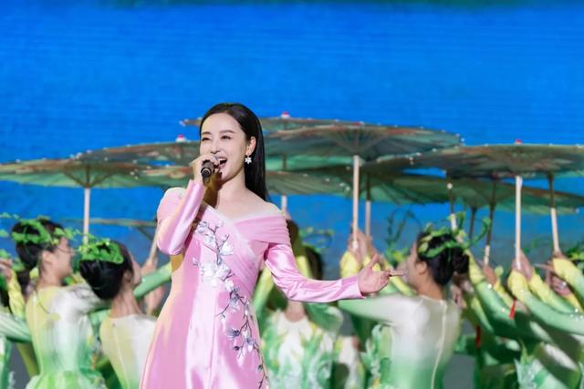 美丽中国万里行（乐山站）暨乐山市金秋文旅推介季公益晚会侧记