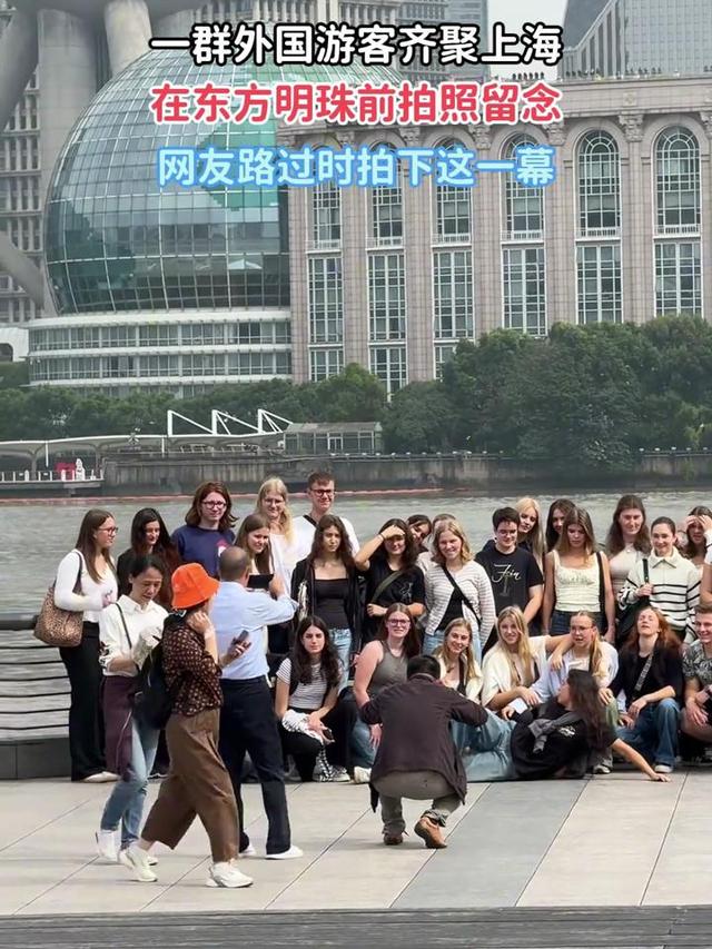 十一当天大量外国游客涌入上海，打着旅游“幌子”，实则另有目的