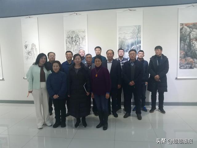 中国冶金知名作家谢吉恒图书捐赠仪式暨文化交流活动在庄河市举行