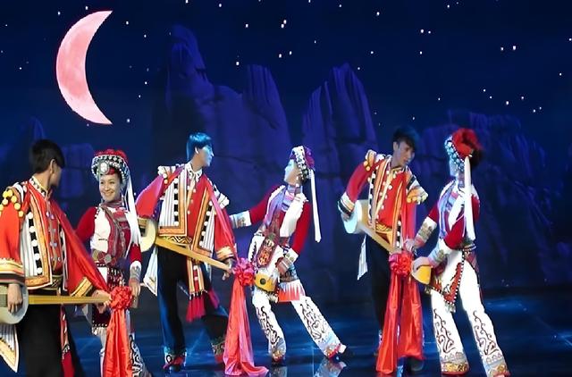 聆音赏舞：在红河弥勒“阿细跳月”山寨触摸古老民族的灵魂