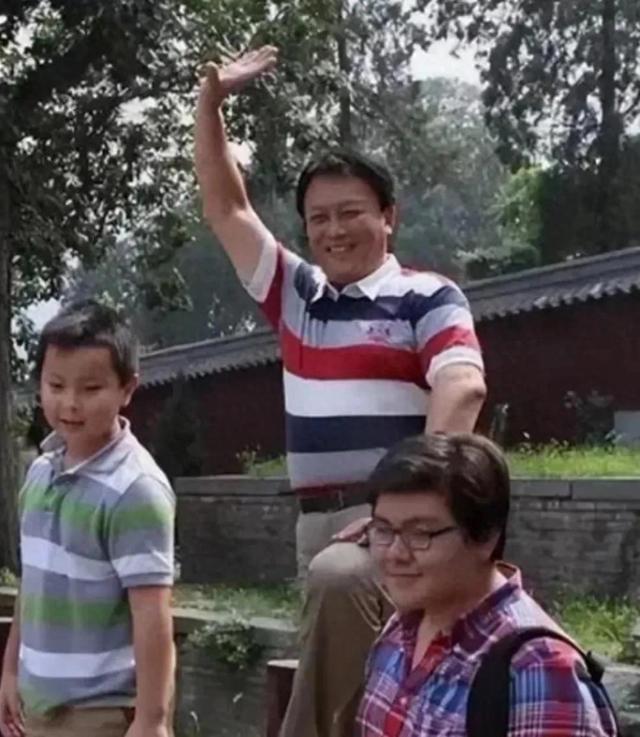 善恶终有报！73岁唐国强疯狂捞金？天价医疗账单压垮老戏骨！