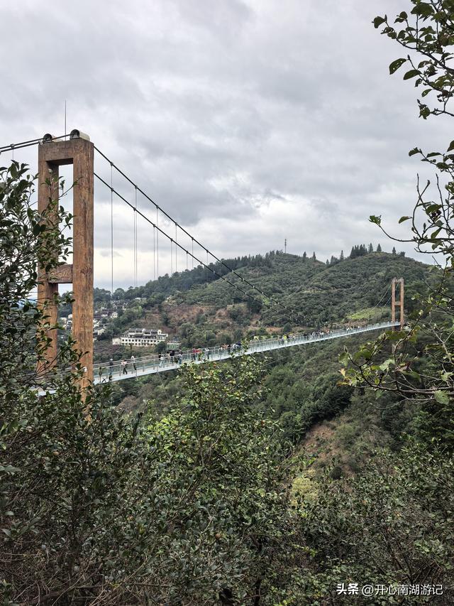 2025年秋老姐俩江西行，去篁岭看晒秋