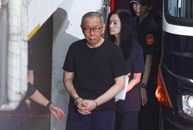 不罚洪秀柱，放掉关了360天的柯文哲，赖清德清楚自己已无路可走