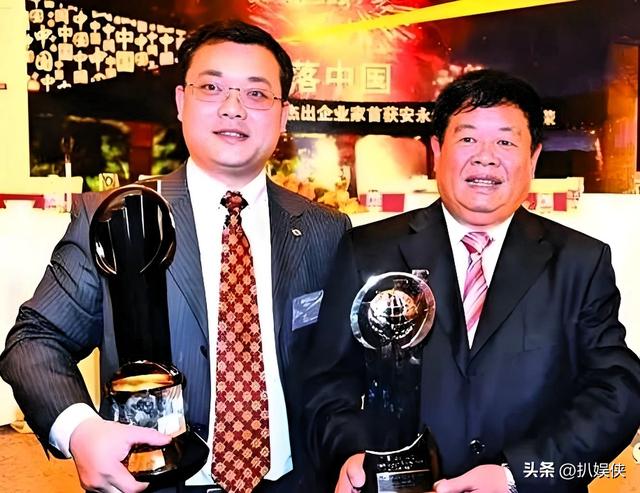 80岁"玻璃大王"隐退，曹德旺交棒第2天，留给儿子不只1700亿帝国