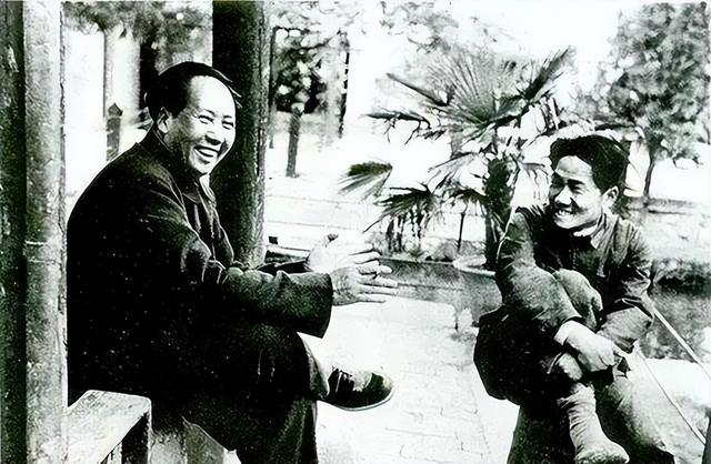 如果毛岸英不牺牲，毛主席会不会让他接班？历史早就给出了答案