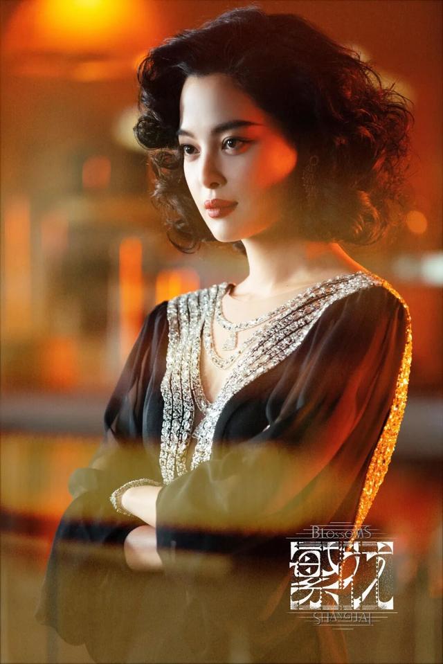 辛芷蕾威尼斯封后背后
