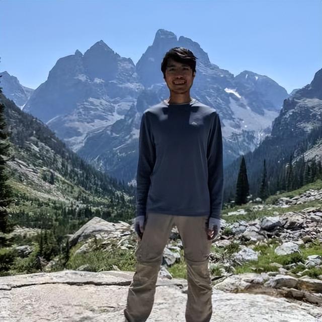 毕业7年，身价破亿！清北AI天团血洗硅谷，奥特曼被逼分天价股份