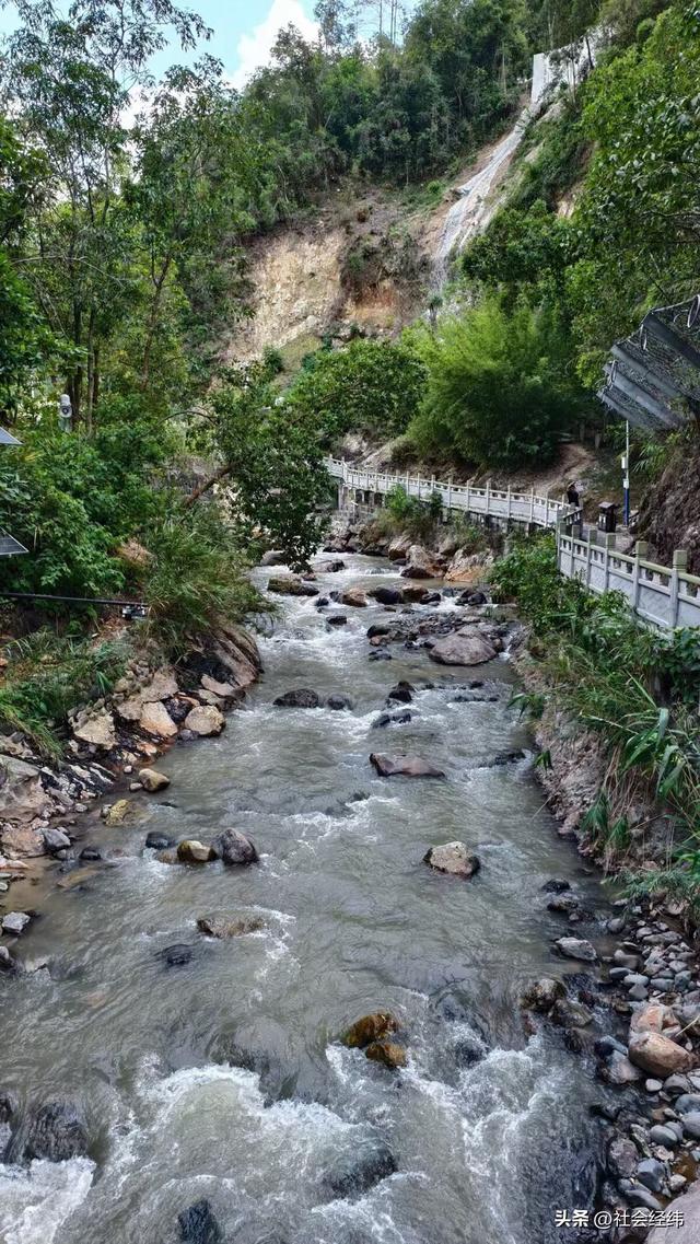 “千古沸腾百孔气”！腾冲热海，诠释国家 5A 火山温泉魅力
