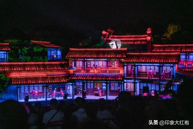 张艺谋在武夷山种了棵“浪漫树”——印象大红袍的浪漫永不打烊！
