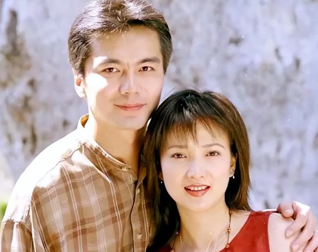 何晴离世3天，才发现她与许亚军儿子名字暗藏深意，字字都有来头