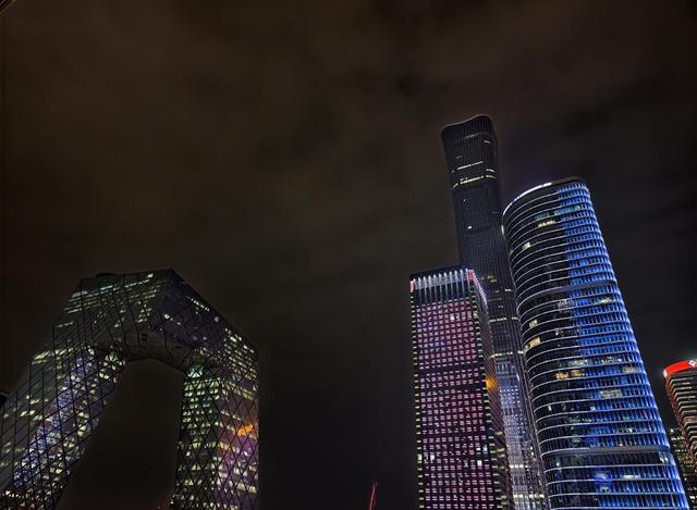 北京旅游第四天，一次同时中签北大清华，如何选择？