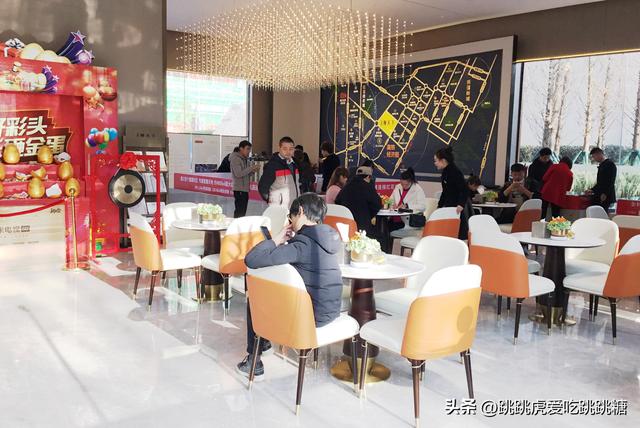 曹德旺预言要成真？若不出意外，2026年房地产或将面临5大转折