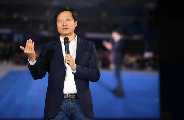 董明珠没想到，雷军受邀观礼阅兵仅过20天，再次让全世界刮目相看