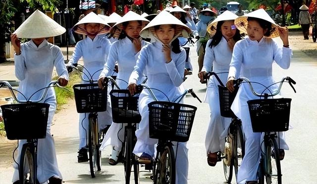 越南网友：我很讨厌中国，但没中国，黄种人在世界上很卑微