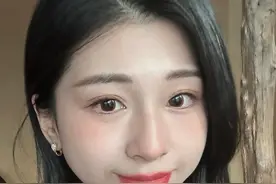 女大学生和异性合租，当天就与室友发生交流，事后了解：我不吃亏图片