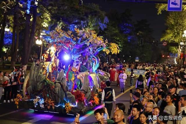 热点快评 | “家门口的远方”为何迷人？