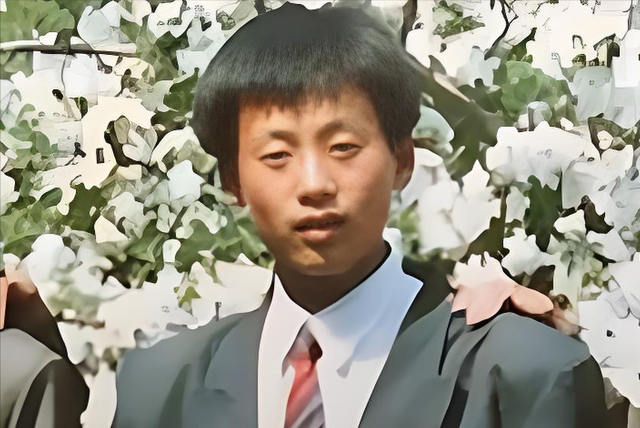 赵本山也想不到	，一向老实本分的宋晓峰，会在过年前，栽个大跟头