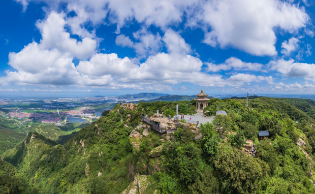 云台山景区举办“勇挑大梁 冲刺决胜”专场新闻发布会