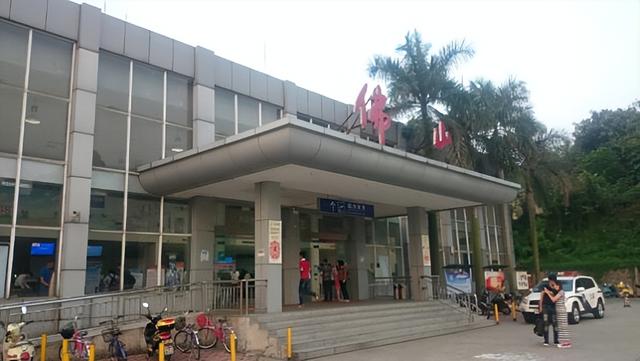 中国最“接地气”的机场，门前种菜、人齐就飞，翻修仍藏硬核底色