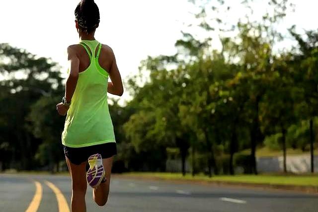 上年龄不能慢跑？医生多次提醒：64岁以后，牢记慢跑“5不要”