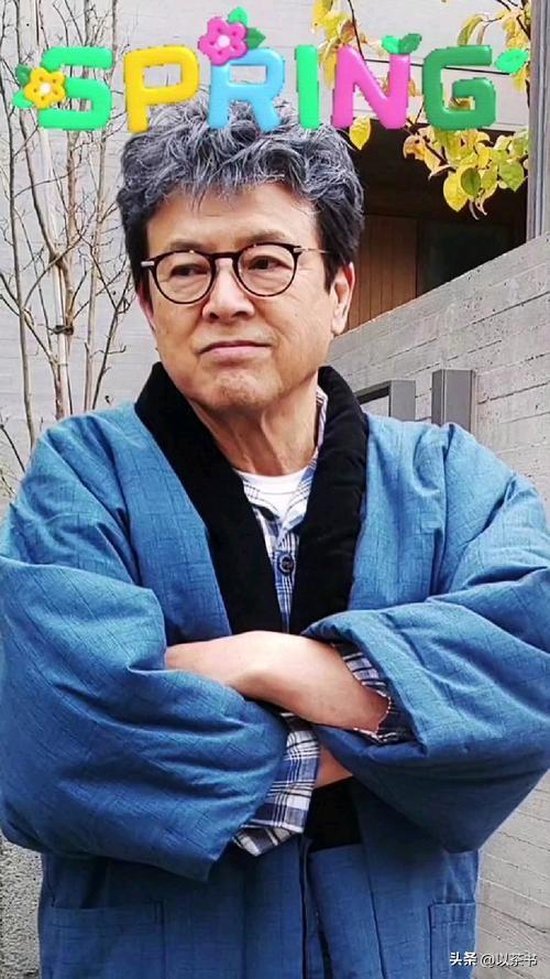 73岁三浦友和现状：不靠儿孙不住豪宅，只想和山口百惠安静老去