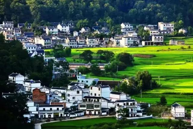 乘坐高铁至兴义南站的旅客，可享受这项旅游优惠→