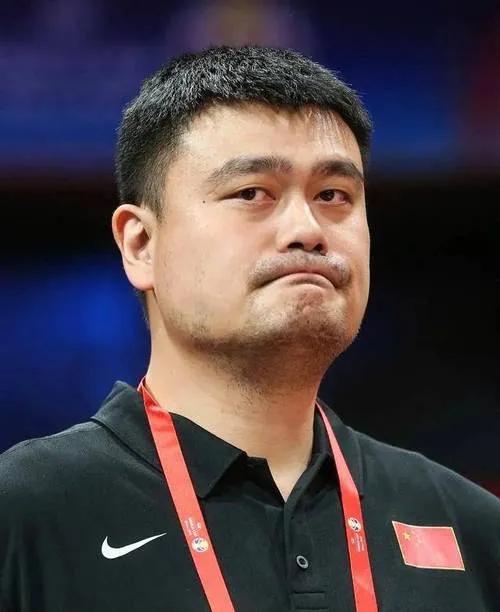 4亿换一个梦！辞职篮协主席的姚明，已经走上了另一条路