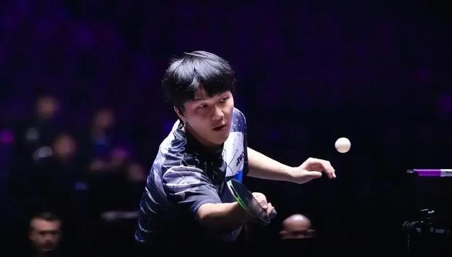 决胜局6-0一波流！向鹏逆转安宰贤拒绝爆冷为亚锦赛躺冠自证身价