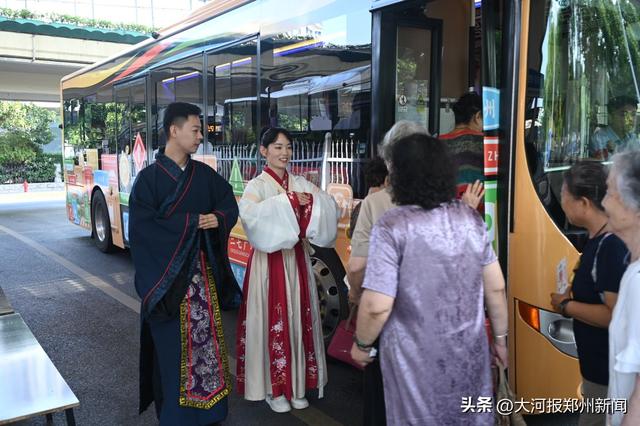 “商都号”七夕主题活动来袭！讲解员组“古装CP”带您共赴移动文化盛宴