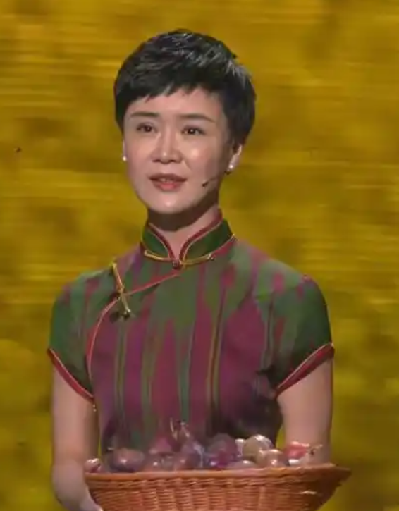 贺娇龙去世仅8天，令人担心的事还是发生了	，于适	、吴京受牵连