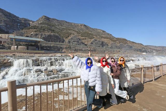 壶口瀑布冬日景观