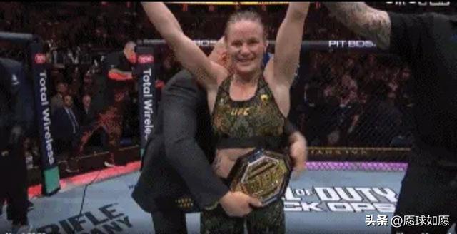 已尽力！张伟丽不敌舍普琴科，赛后这句话令人泪目，不屈亚洲力量