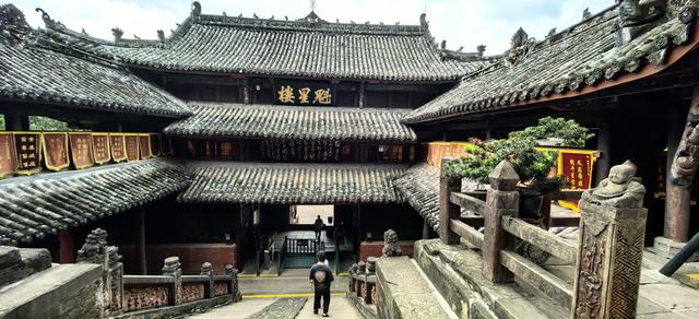蜀道记行‖从藏在深山的觉苑寺到香火鼎盛的七曲山